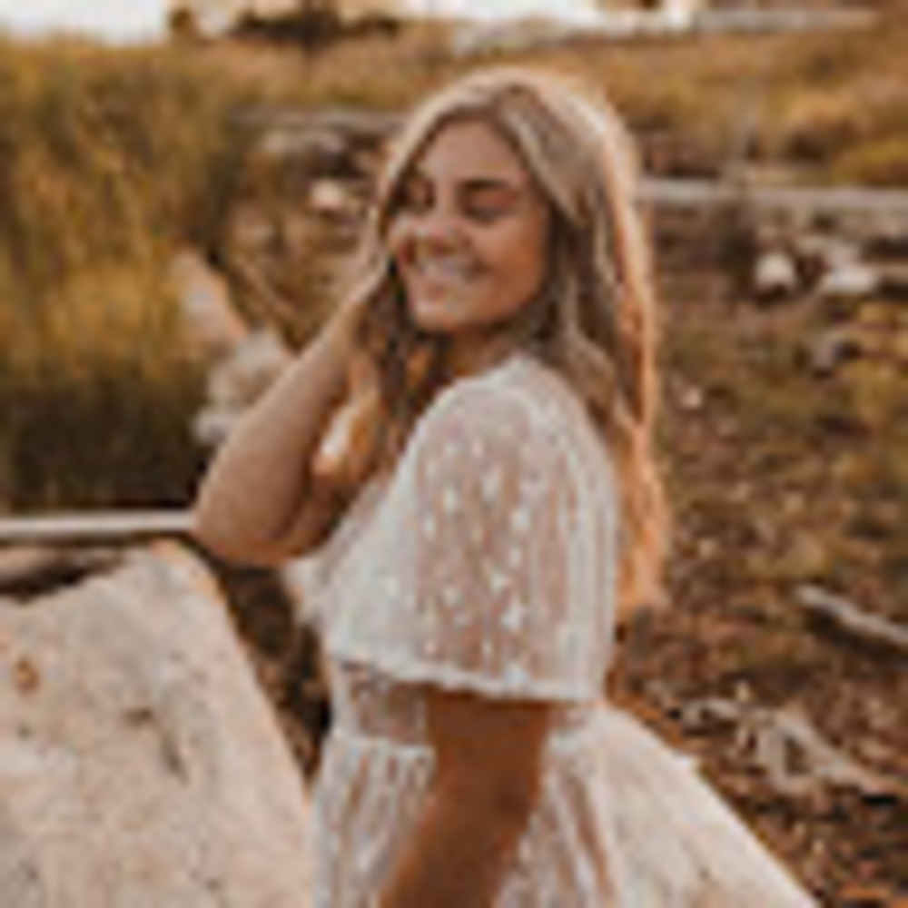 Meet your Posher, Ashley